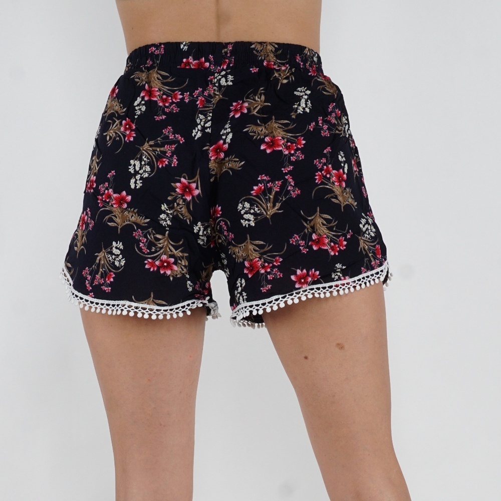 Women Summer Beach Shorts Casual - Picture 2 of 3